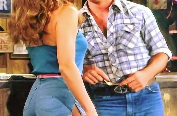 Little-The Dukes of Hazzard captured the hearts of millions, thanks to its action-packed scenes, iconic General Lee, and memorable cast. But like any beloved classic, the show had its fair share of bloopers, hidden facts, and mistakes that fans continue to spot to this day.